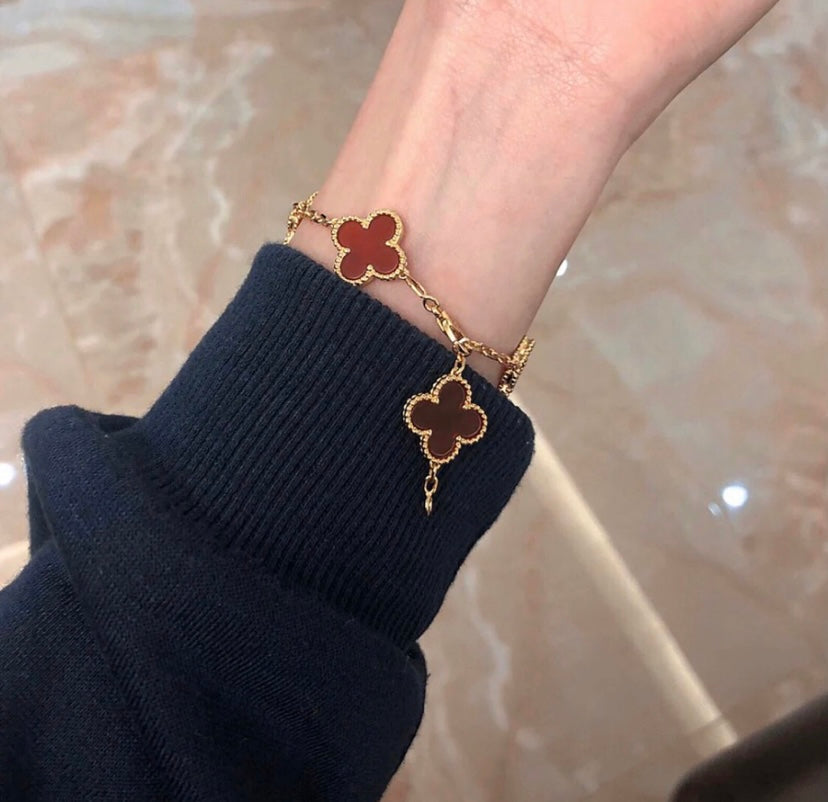 Five Clover Bracelet in Gold